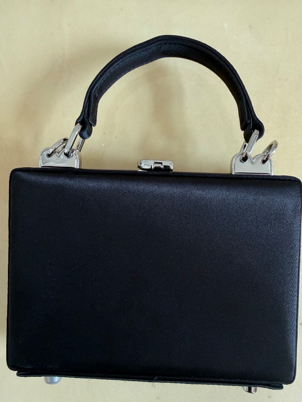 Structured Box Top Handle Bag - Picture 2 of 4